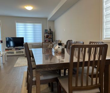 For Lease - 919 Athenry Court, Barrhaven, Ontario - Photo 2