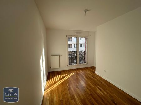 Location Appartement 4 pièces 81m² PUTEAUX 92800 - Photo 4