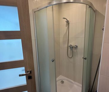 Na prenájom svetlý a zariadený 1 izbový byt o celkovej výmere 32m2 ... - Photo 3