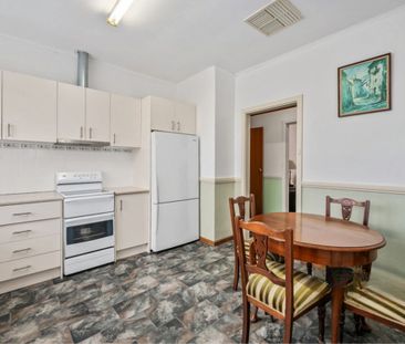 3 Burton Avenue, Windsor Gardens SA 5087 - Photo 1