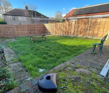 3 bedroom bungalow to rent - Photo 1