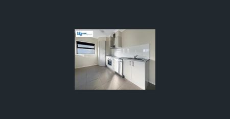 2 Bedroom Modern Unit – Low Maintenance Living at Its Finest - Photo 4