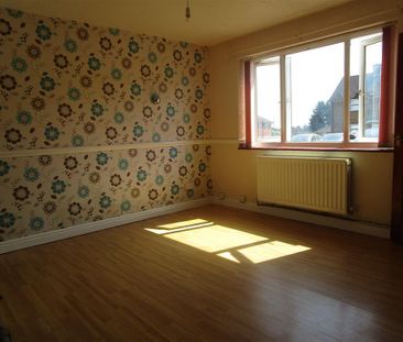 Conway Close, NORTHAMPTON - Photo 3