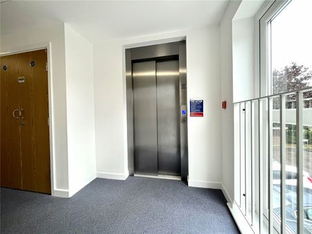 Kirby Heights, Fourier Grove, Dartford, DA15RX - Photo 4