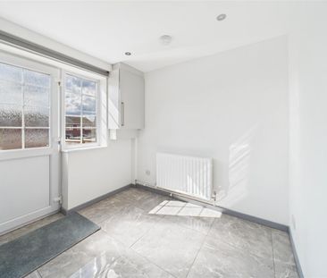 2 bedroom Town house to rent - Photo 1