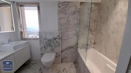 Location Appartement 3 pièces 97m² LE CANNET 06110 - Photo 5