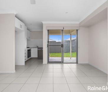 MODERN 2 BEDROOM HOME - Photo 3