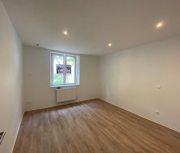 Location Appartement 4 pièces 91m² - Photo 3