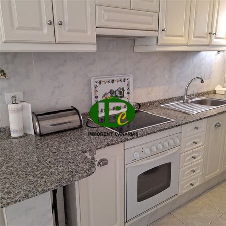 Apartment mit zwei Schlafzimmern und Balkon in San Agustin zu vermieten - Photo 2