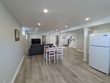 For Lease - 240 Wellesworth Drive Unit# #Lower, Toronto, Ontario - Photo 4