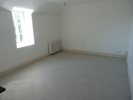 Location Appartement 2 pièces 53 m2 à Lury-sur-Arnon - Photo 2