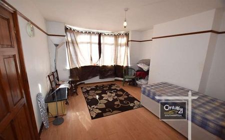 | Ref: |, St. Denys Road, Southampton, SO17 - Photo 5