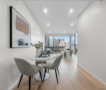 Modern One-Bedroom Apartment with Balcony - Photo 2