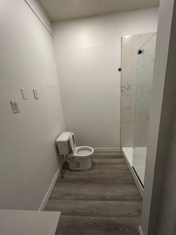 For Lease - 2005 Highway 7 N/A Unit# 3, Vaughan, Ontario - Photo 4