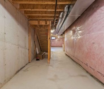 For Lease - 34 Keenan Street, Kawartha Lakes, Ontario - Photo 6