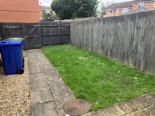 2 bedroom terraced house to rent - Photo 1