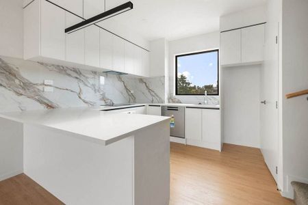 Brand-New 2Bedroom +2 bathroom in Howick - Photo 4