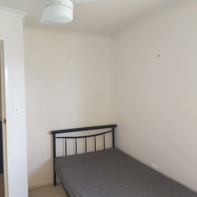 3-bedroom shared unit/townhouse, Binya Avenue - Photo 1