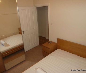 North End Road, W14 - Photo 3