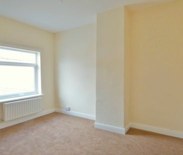 2 bedroom mid-terrace to rent Burnham Street, Stoke-On-Trent, ST4 - Photo 2