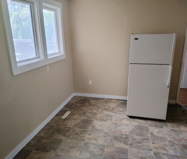 510 Wascana St, Regina - Photo 2