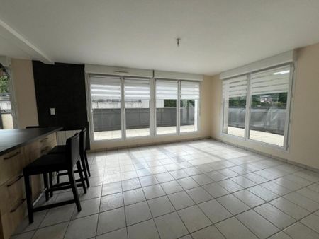 Location Appartement 3 pièces 79m² CANTELEU 76380 - Photo 2