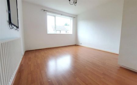 2 bedroom maisonette to rent - Photo 4