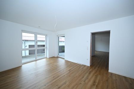 Neubau-Erstbezug! 4-Zimmer-Wohnung - Die Alternative zum Haus Seubersdorf - Zentral - Photo 2