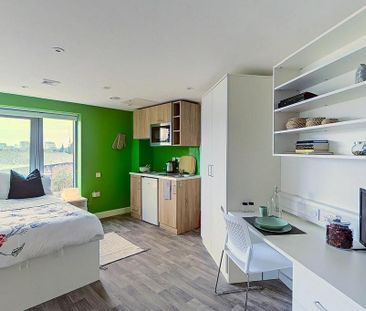 Studio to rent - Photo 1