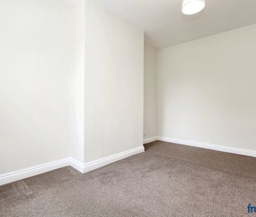 Courthill Road, Poole - Photo 4