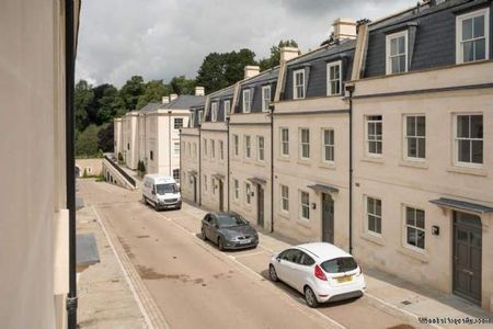 1 bedroom property to rent in Bath - Photo 2