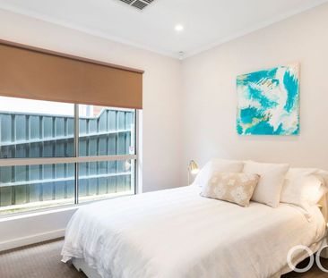 Open the Door to Modern Comfort in South Plympton - Photo 6