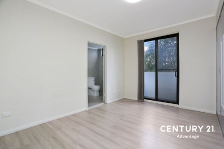 Modern 2-Bedroom Apartment in a Prime Location - Photo 4