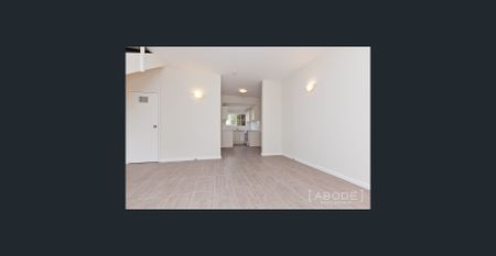 PRIVATE & PEACEFUL SUBIACO TOWNHOUSE - Photo 2