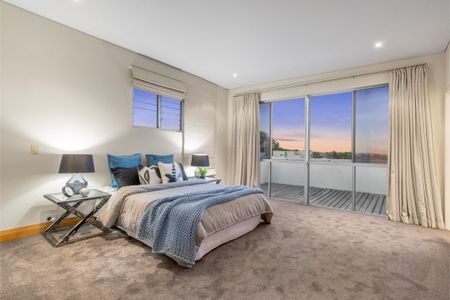 Large fantastic family home! - Photo 5