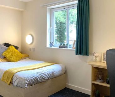 1 bedroom in a flat share to rent - Photo 5