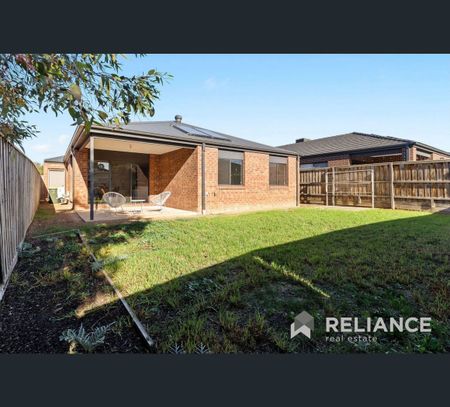 10 Elgata Way, Werribee, Vic 3030 - Photo 2