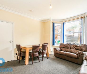 5 bed Semi-Detached House for Rent - Photo 1