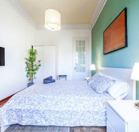 Gran Via de les Corts Catalanes, Barcelona, Catalonia 08007 - Foto 2