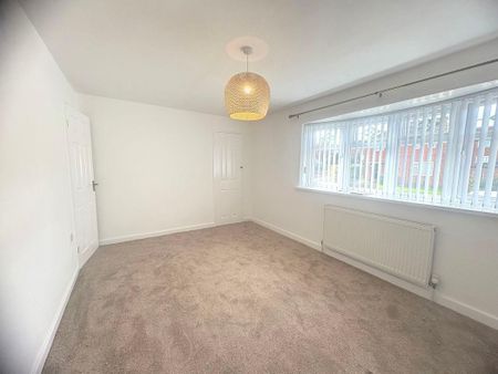 2 bed semi-detached house to rent in SR4 - Photo 5