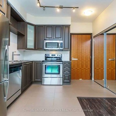 Beautiful Two Bedroom Unit With Parking Wellesley & Sherbourne - Photo 1