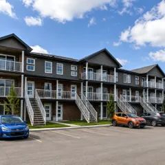 1 room apartment of 95m² in Gatineau - Photo 2