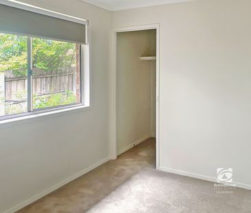 LOCATION PERFECT! - Photo 6