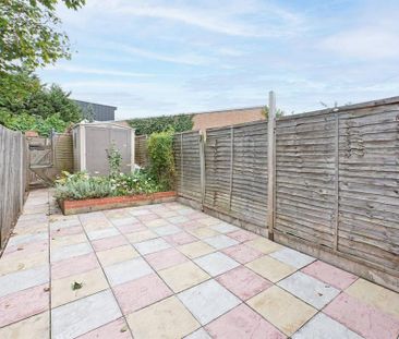 2 bedroom terraced house to rent - Photo 3