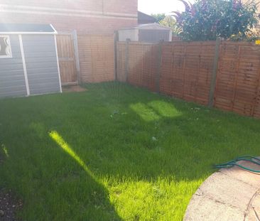 2 bedroom terraced house to rent - Photo 5