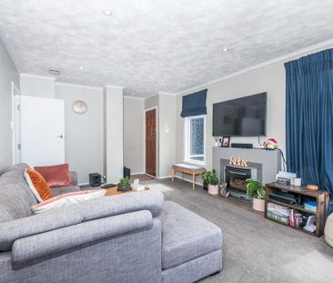 24 Franklyn Road, Tawa - Photo 4