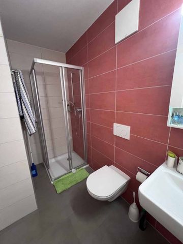 Studio au 1er étage à louer - Photo 3