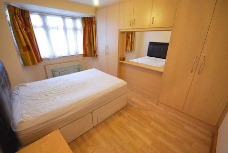 Devon Close, Perivale, Greenford, UB6 - Photo 3