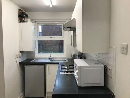 3 bedroom house share to rent - Photo 5