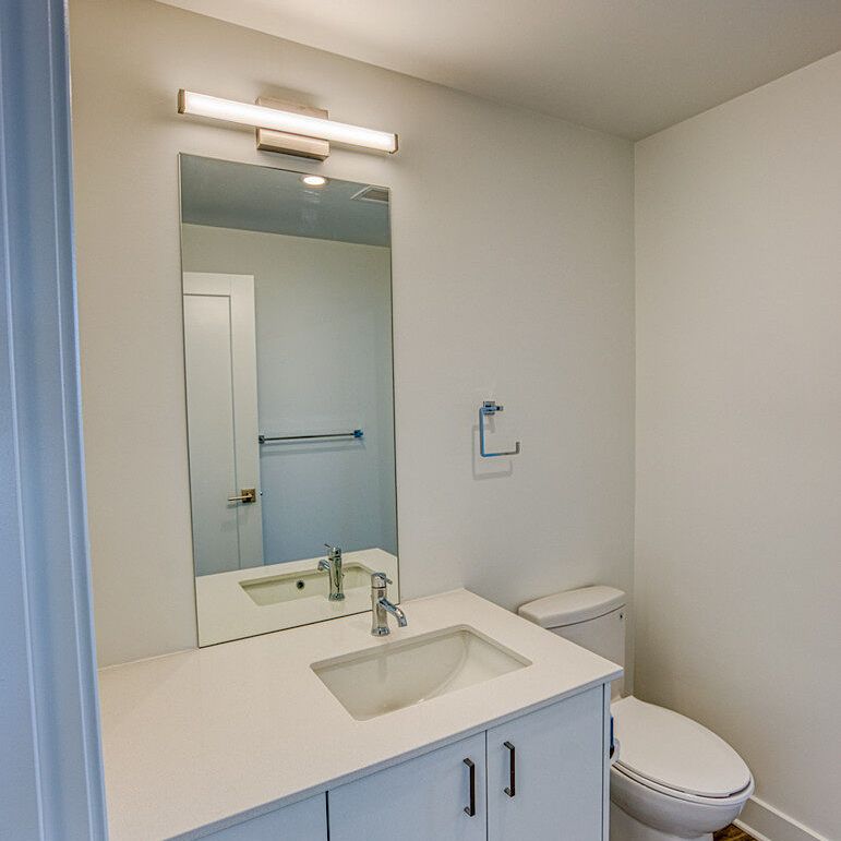 1050 Bank Street RES, Old Ottawa South, Ottawa, ON - Photo 1